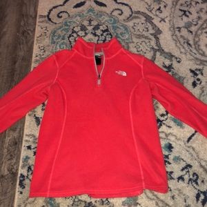 North face pullover size medium
